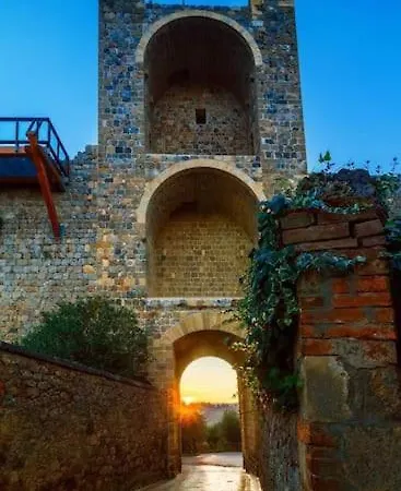 Wild House Nel Bosco Via Francigena * Monteriggioni